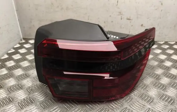 Opel Frontera Rear/tail lights 9847645180