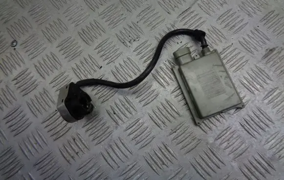 Toyota Avensis T250 Headlight ballast module Xenon
