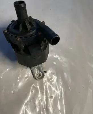 Tesla Model X Electric auxiliary coolant/water pump 103534800F