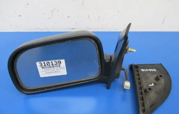 Mitsubishi Space Wagon Front door electric wing mirror