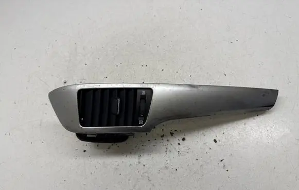 Chevrolet Captiva Dashboard side air vent grill/cover trim 96630044