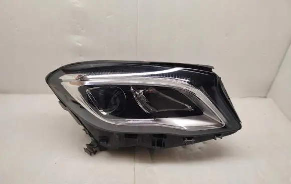 Mercedes-Benz GLA W156 Headlight/headlamp