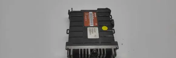 Volkswagen PASSAT B3 Engine control unit/module 0261200251 43907311