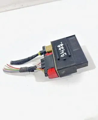 Peugeot 3008 I Glow plug pre-heat relay 9662570880