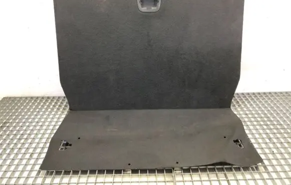 Trunk/boot floor carpet liner