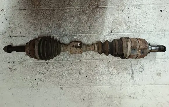 Toyota Avensis T250 Front driveshaft 73323