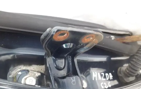 Mazda 626 Rear door lower hinge