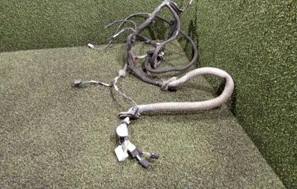 Renault Trafic III (X82) Rear door wiring loom 240526008R 242105025R