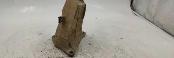BMW 5 E39 Engine mounting bracket 6754185
