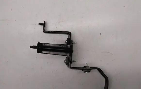 Ford Mustang VI ABS pump bracket FR3C2C304B T0831