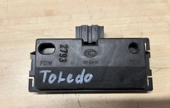 Seat Toledo I (1L) Tailgate rear/tail lights 96159800 2793