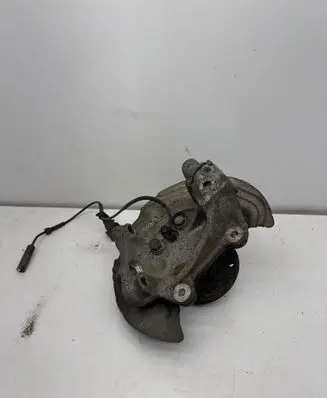 BMW 1 E82 E88 Front wheel hub