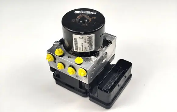 Mazda 3 ABS Pump BFD2437AZ 06210221304 28561219123