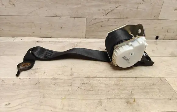 Fiat Croma Rear seatbelt 33053982B