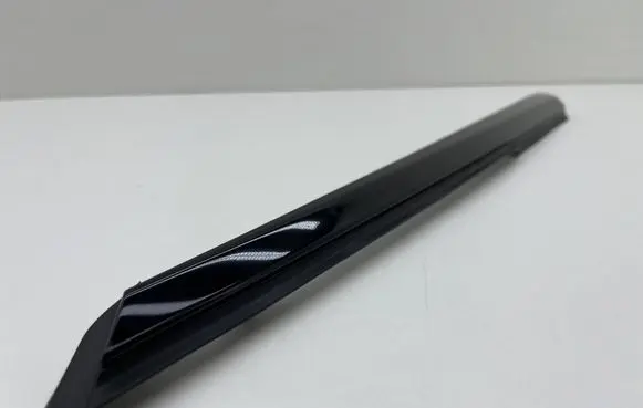 Citroen DS4 Windshield trim 9831078680