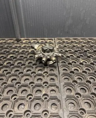 Fuel main line pipe