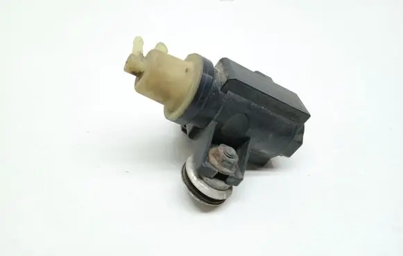 Skoda Octavia Mk2 (1Z) Turbo solenoid valve 1K0906627A