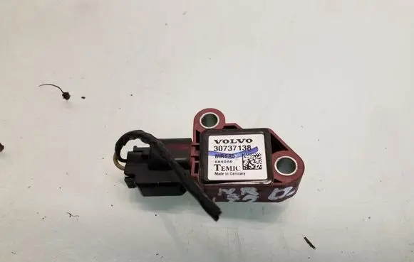 Volvo V50 Airbag deployment crash/impact sensor 30737138