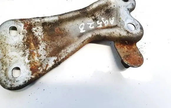 Audi A6 S6 C5 4B Engine mounting bracket