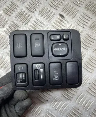 Toyota Land Cruiser (J120) A set of switches 183575