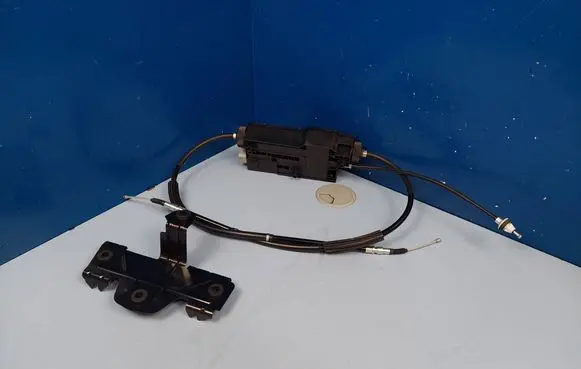 BMW 7 F01 F02 F03 F04 Hand brake/parking brake motor 34436877316 34436856931 34434098596