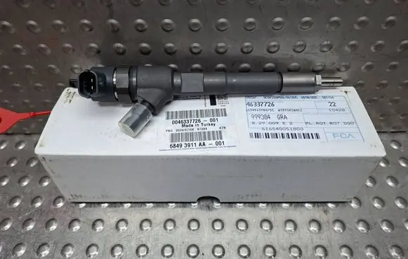 Fiat 500X Fuel injector S26337546 0445110938