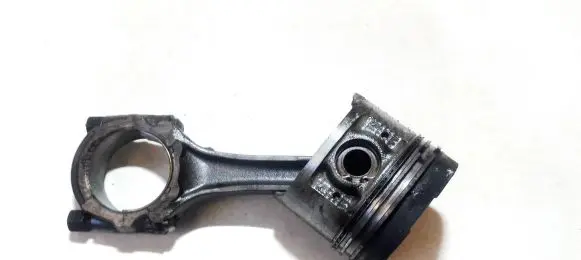 Nissan Primera Piston with connecting rod 20057j1