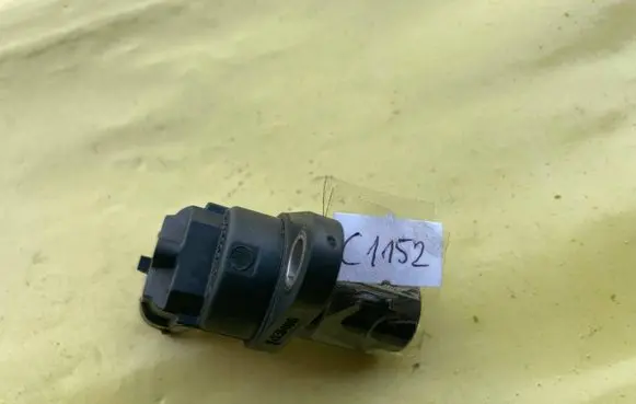 Mercedes-Benz C W204 Camshaft position sensor A0041539626