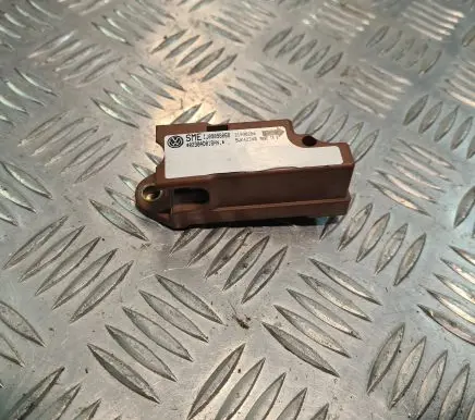 Skoda Octavia Mk1 (1U) Airbag deployment crash/impact sensor IJ0909606B 0230AD01BHN