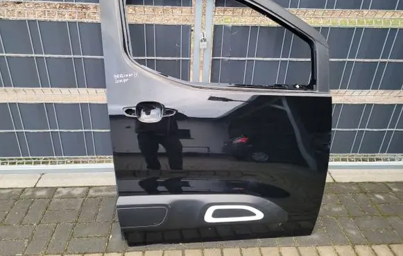 Peugeot Partner III Front door 9820423180