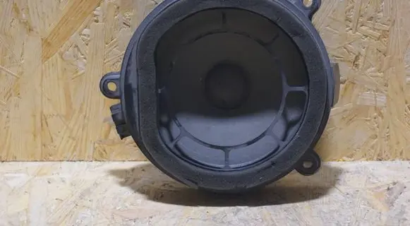 Mercedes-Benz CLK A209 C209 Front door speaker A2038201502