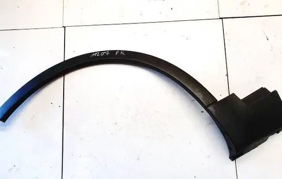Ford Kuga I Front arch trim 8V41S16D239A