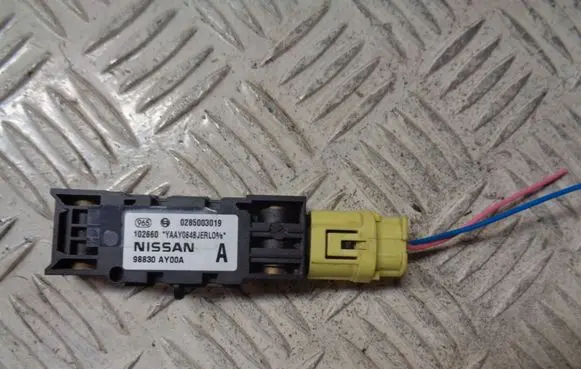 Nissan Note (E11) Airbag deployment crash/impact sensor 98830AY00A