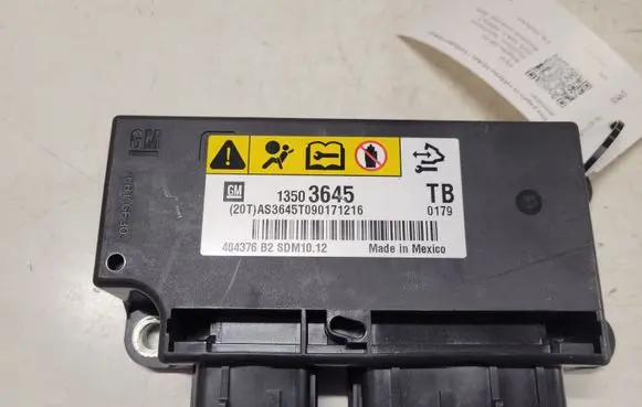 Opel Insignia A Airbag control unit/module 13503645