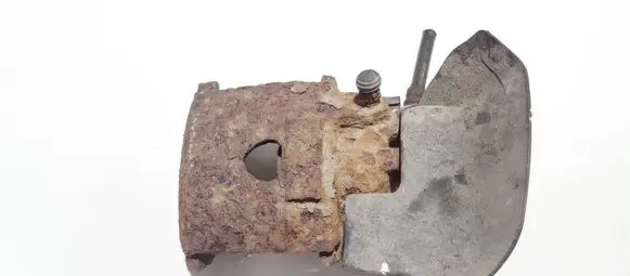 Volkswagen Golf III Front brake caliper