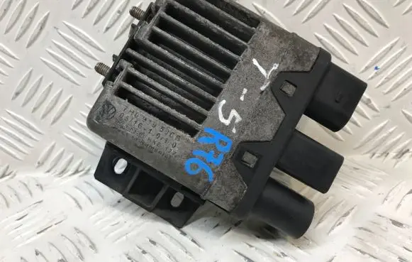 Volkswagen Transporter - Caravelle T5 Coolant fan relay 7H0919506B