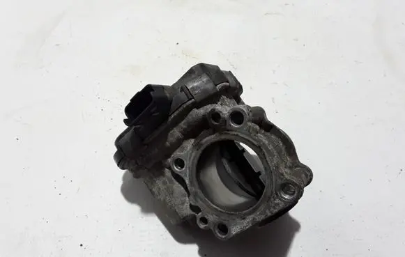 Volvo V70 Throttle valve 28275019