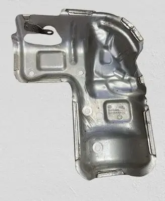 Volkswagen Polo VI Exhaust heat shield 04C253041H