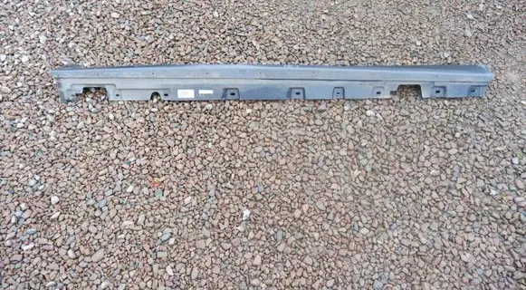 BMW 5 F10 F11 Foot area side trim 8049002