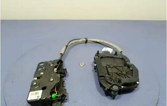 Audi A4 S4 B7 8E 8H Tailgate/trunk/boot lock/catch/latch 7441014