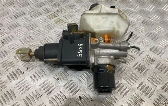 Mercedes-Benz CLS C219 Master brake cylinder A2114300302 0204251302