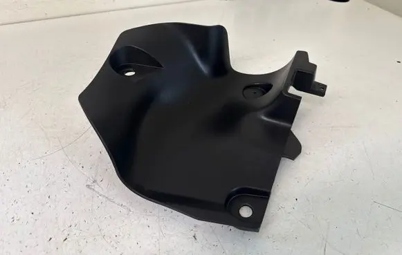 Opel Vivaro Dashboard lower bottom trim panel 91165849 R6136S590 8200009431