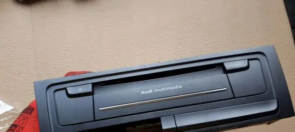 Audi A4 S4 B8 8K MMI control unit 8T1035664B