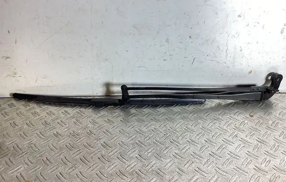 Lexus LS 460 - 600H Front wiper blade arm
