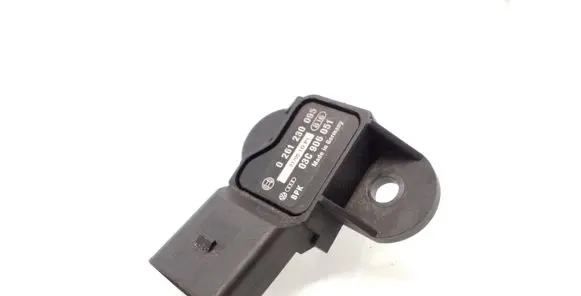 Audi A6 S6 C6 4F Air pressure sensor 03C906051 0261230095