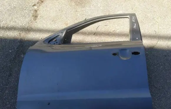Hyundai Santa Fe Front door pilkos