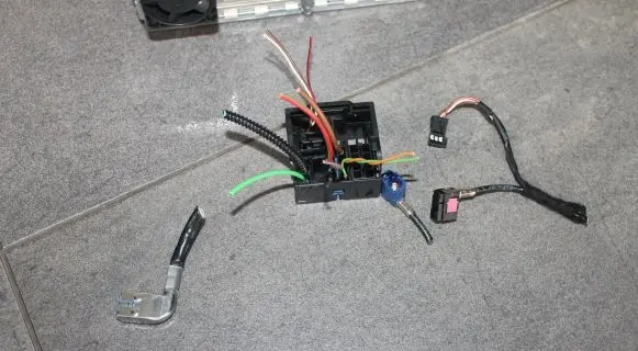 BMW 3 E90 E91 Sound system wiring loom 9185536 CCC 1241766