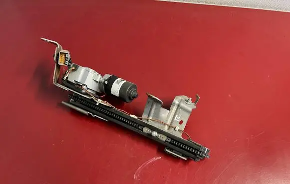 Chrysler Town u0026 Country V Soft lock spindle drive 04894596AB
