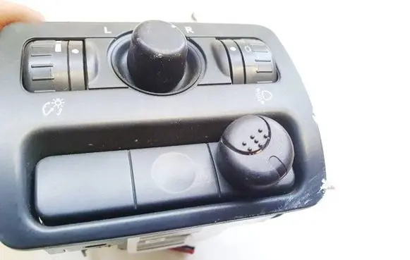 Subaru Legacy Wing mirror switch 159910