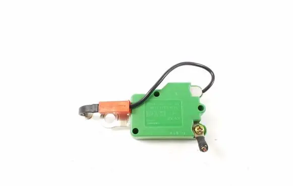 Mercedes-Benz S W220 Aerial antenna amplifier A2208202389